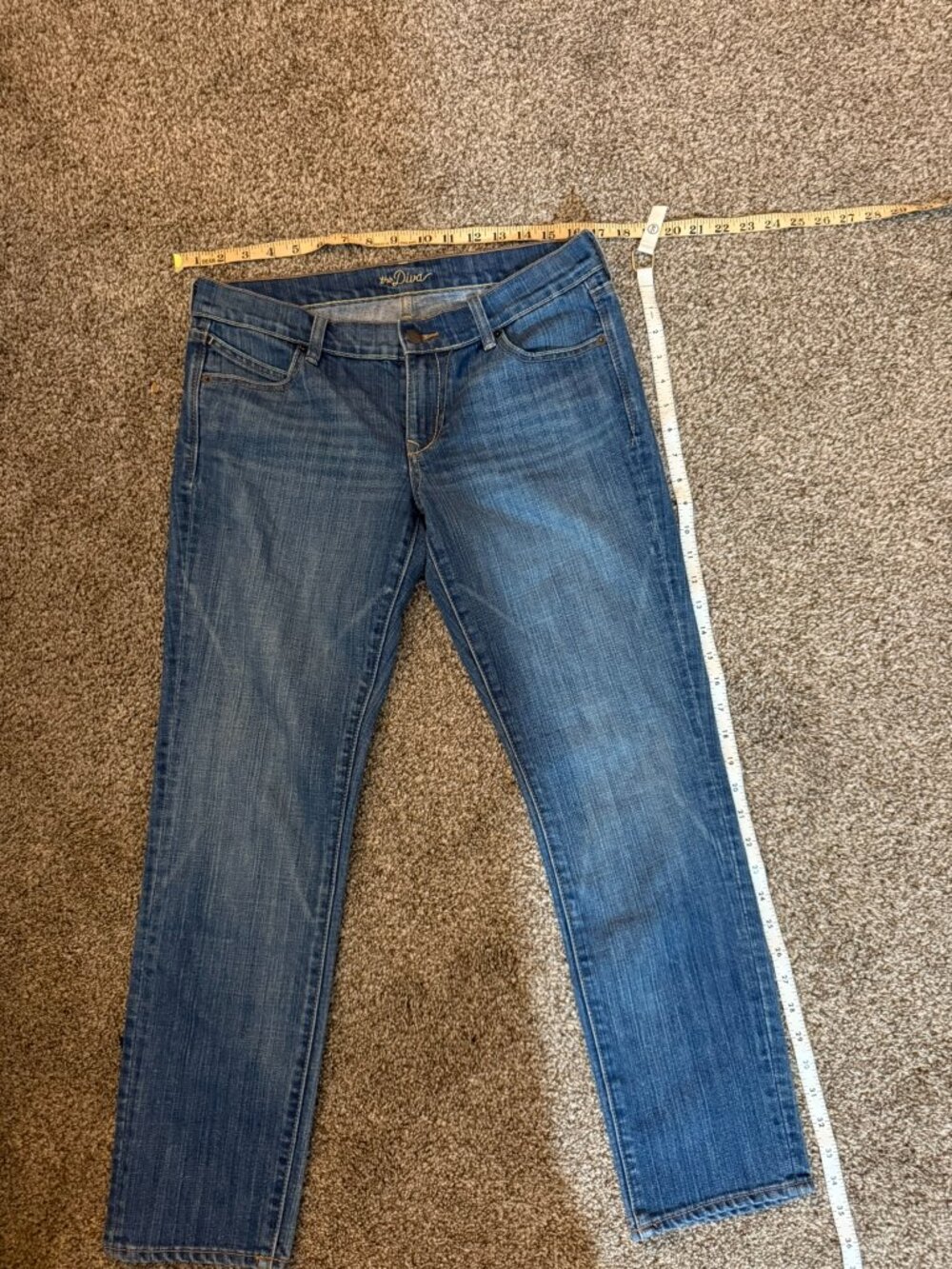 Old Navy The Diva Jeans Womens Size 6 Short Medium Wash Blue Denim